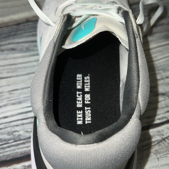 Nike Men's React Miller 2 Platinum Tint/Dynamic
Turquoise-White Size 10 NWOT - Picture 11 of 11